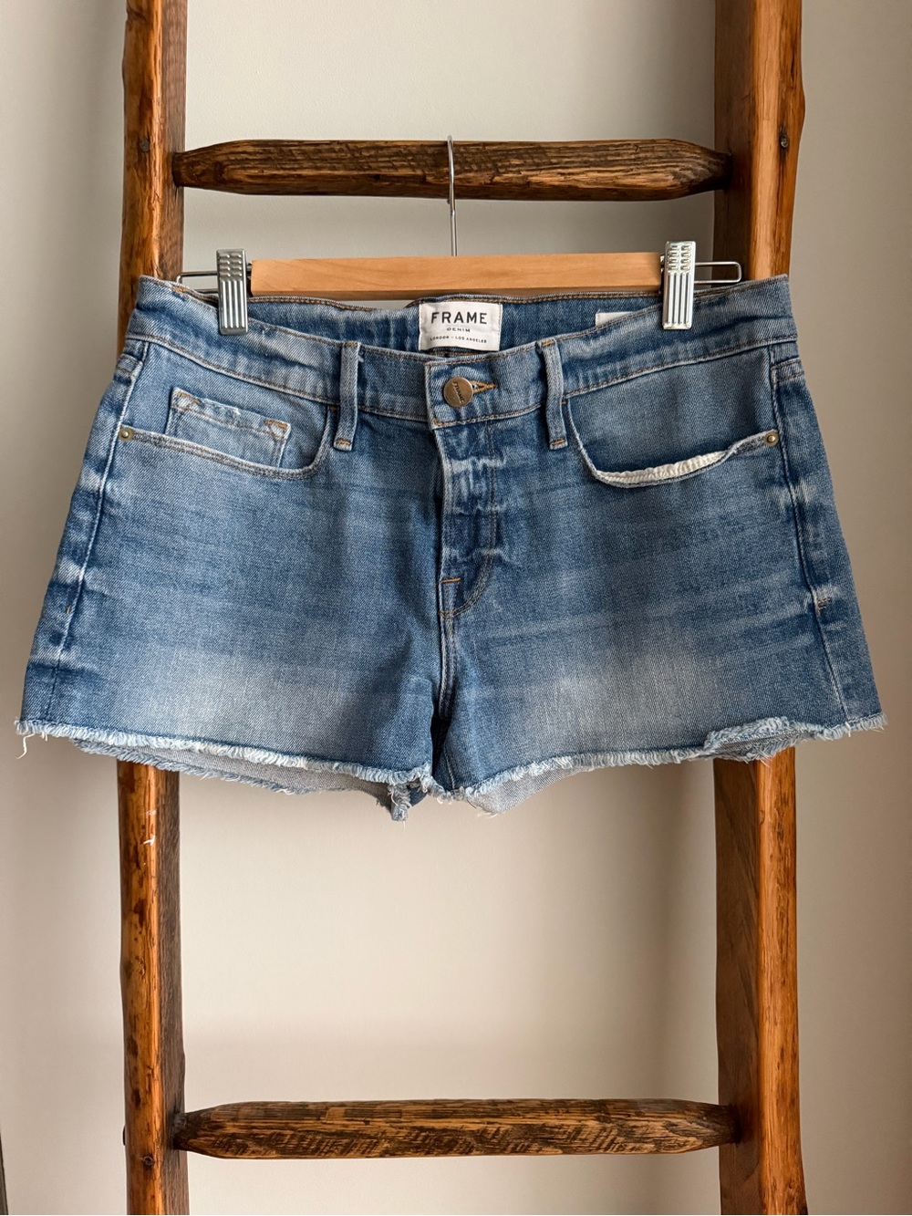 FRAME Le Cutoff Jean Shorts, Size 28